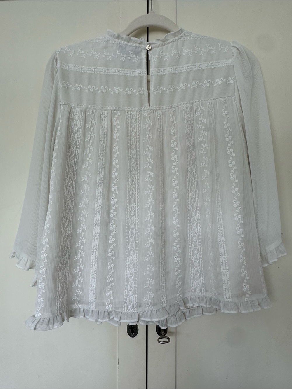 Cece White Blouse Embroidered Lace Ruffle Detail 3/4 Sleeve Size S Boho Chic - Picture 2 of 6